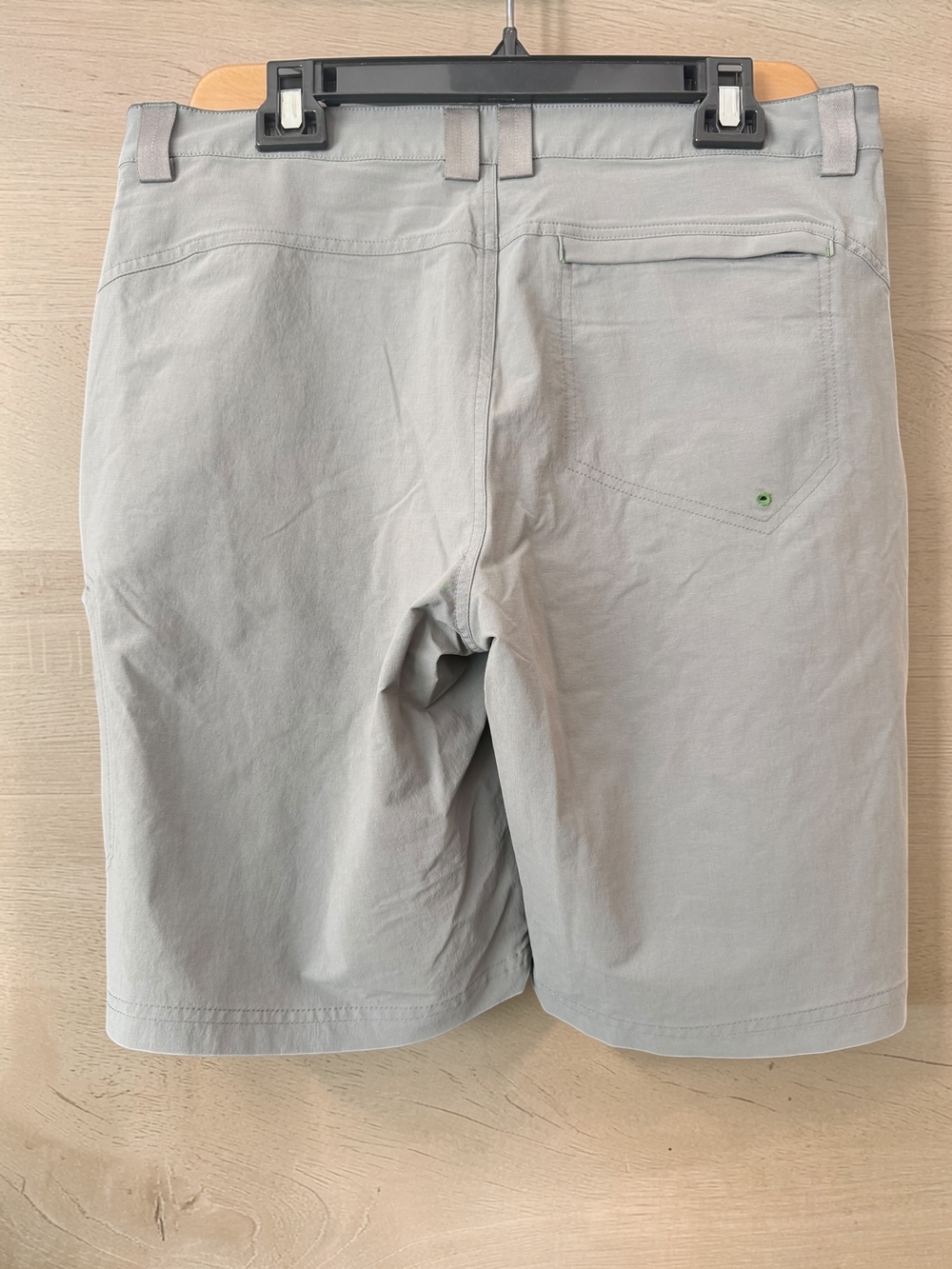 L.L.Bean Performance Shorts Mens 34 Gray Nylon Stretch Hiking Outdoor - Picture 2 of 3